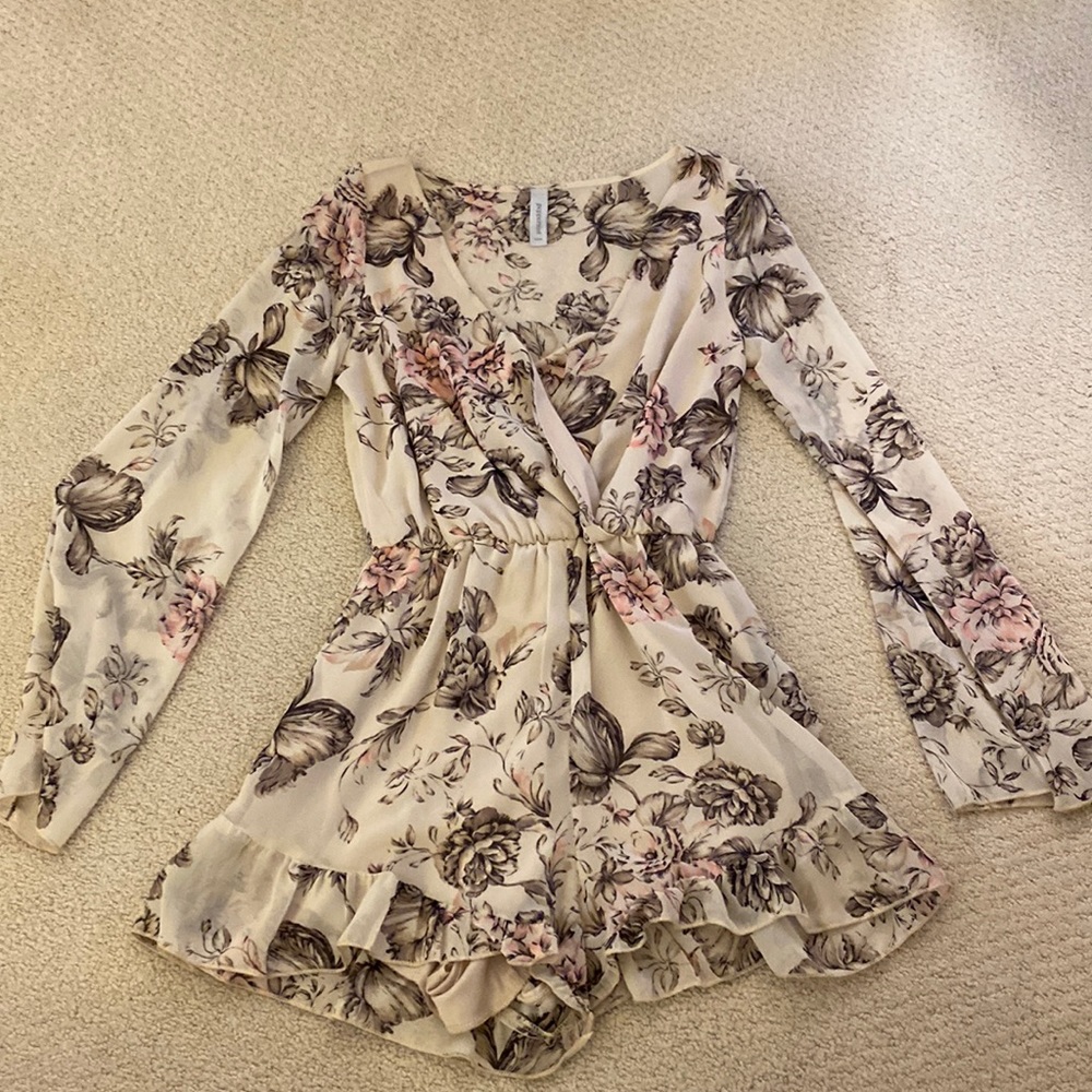 Long sleeve romper